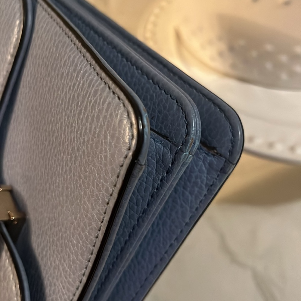 Gucci Interlocking GG Shoulder/Crossbody Bag - Picture 6 of 16